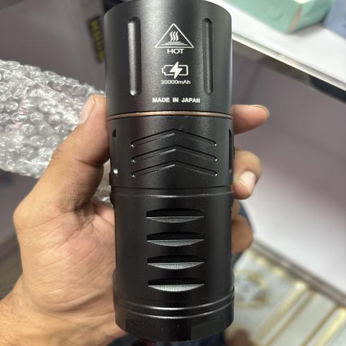 Zoom Light Torch Japan 30000mAh